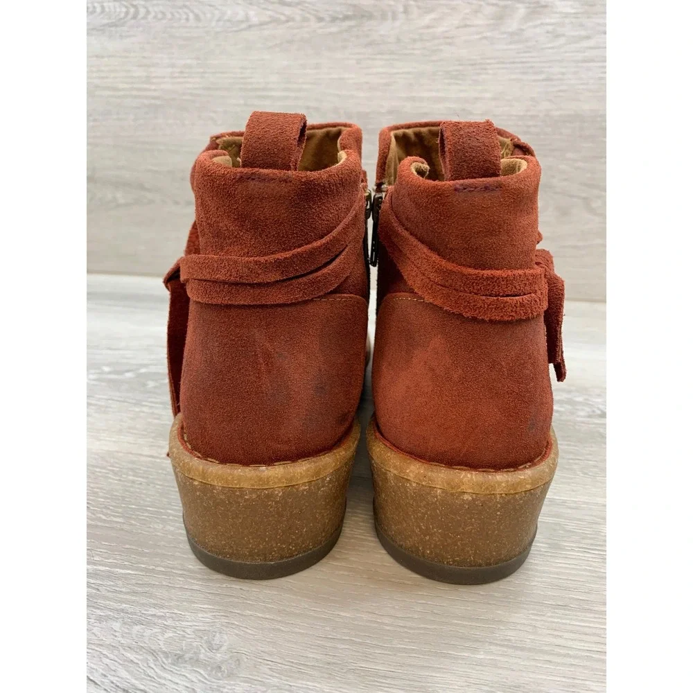 Born Women's Rust Suede Wedge Ankle Booties Side Zip Tie Detail 10 Comfort Shoes